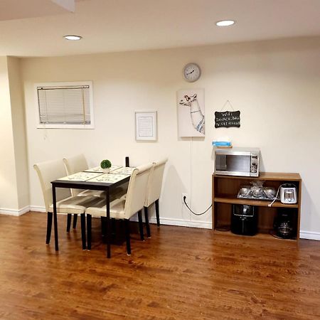 Spacious And Bright Unit With Natural Light. 皮克林 外观 照片