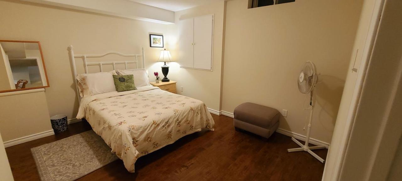 Spacious And Bright Unit With Natural Light. 皮克林 外观 照片