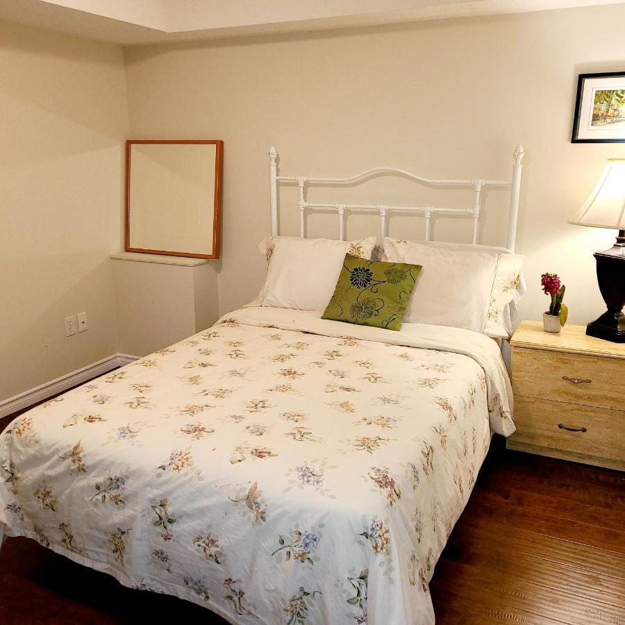 Spacious And Bright Unit With Natural Light. 皮克林 外观 照片