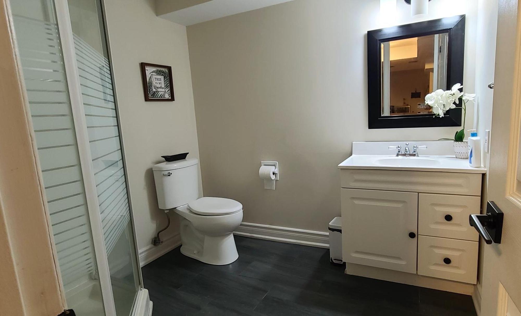 Spacious And Bright Unit With Natural Light. 皮克林 外观 照片